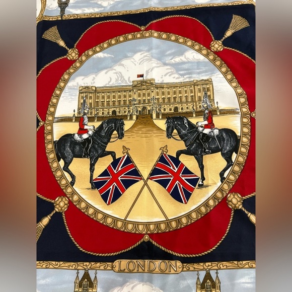 Tie Rack "Art of the Scarf" London Square Scarf - Picture 14 of 15